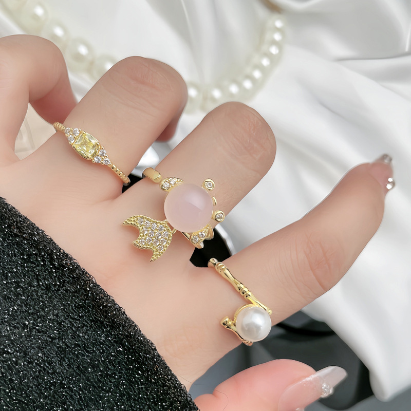 High-end pearl bamboo joint opening ring for women, Japanese and Korean Internet celebrity goldfish, personalized and fashionable ring, unique accessory for students full figure