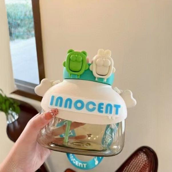 New large-capacity cartoon double-drinking plastic cup, children's straw water cup, portable carrying water bottle for boys and girls to go to school in summer Application Scenario