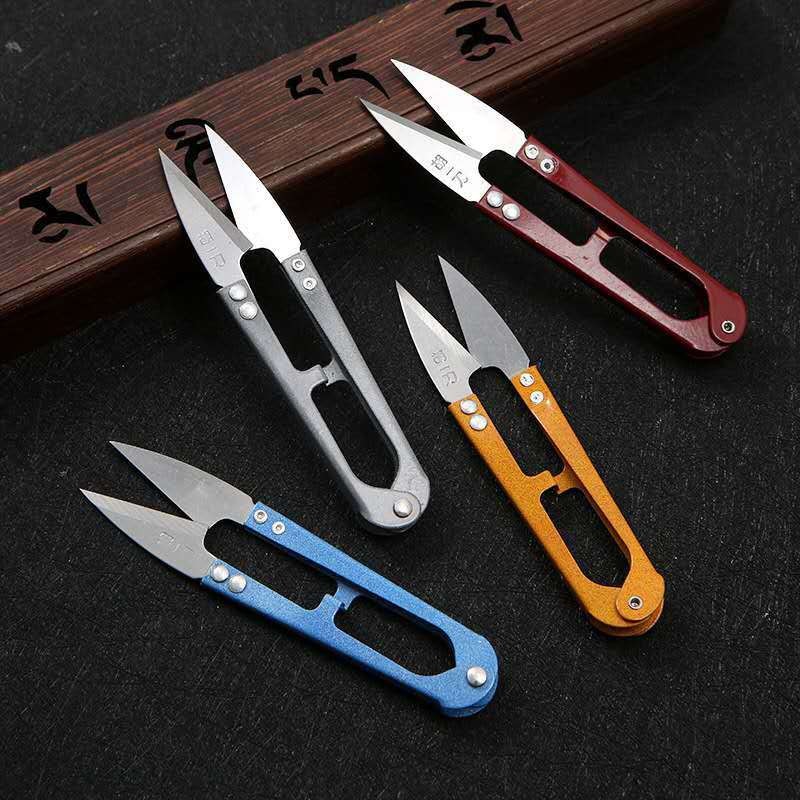 Factory supply Hu Yidao yarn shears 11cm household shears, U-shaped small spring shears with thread ends, industrial tailor yarn shears wholesale Specification drawing