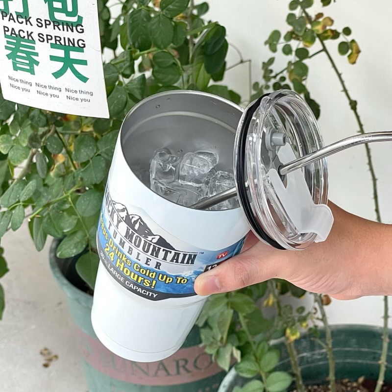 Simple and high-appearance 304 stainless steel cup, 30oz large-capacity ice cup, insulated cup, portable car straw cup Application Scenario