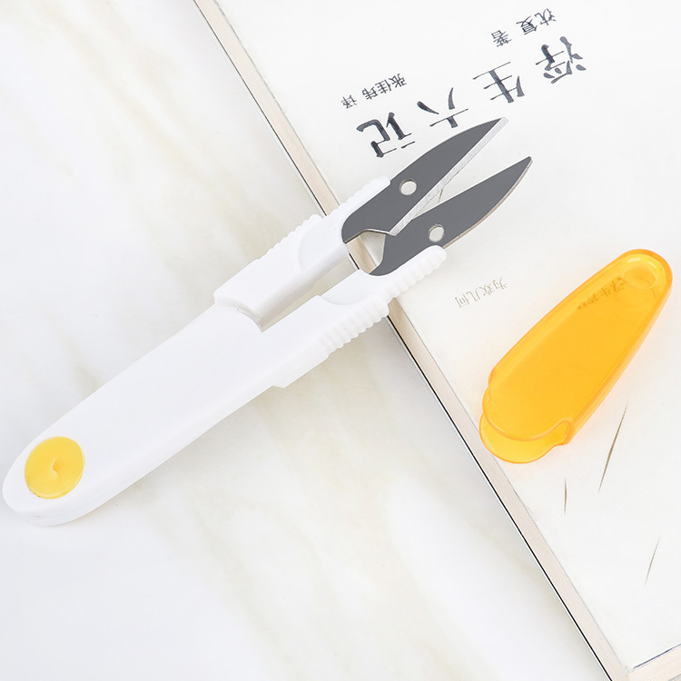 Mini U-shaped, multi-functional yarn cutting and trimming scissors, portable household tailor scissors, clothing thread ends cutting Application Scenario