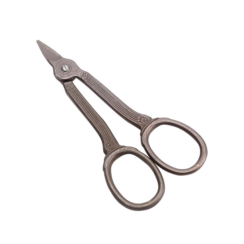 Xinyi Scissors, retro scissors, antique scissors, household embroidery scissors, metal scissors, integrated forging and pressing scissors, stationery scissors Item Picture