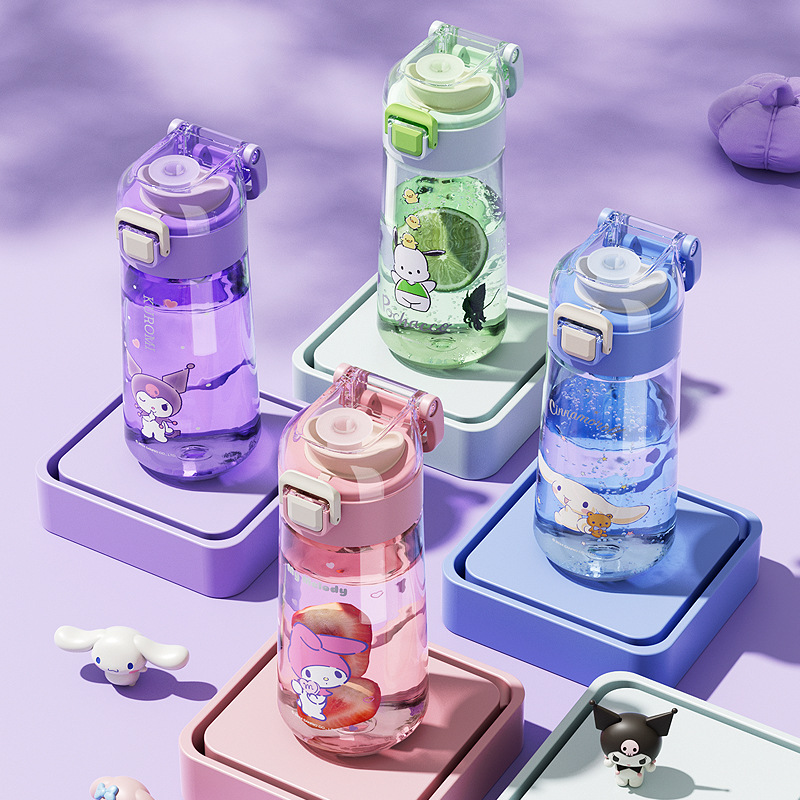 High-appearance-level children's water cup, genuine Sanrio authorized plastic cup, portable handle direct drinking cup, cartoon sports water cup Application Scenario