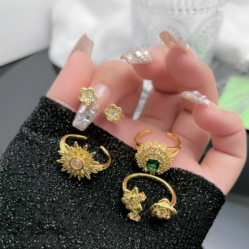 French court style retro light luxury sunflower fashion open ring, a cold and elegant female style versatile and unique ring full figure