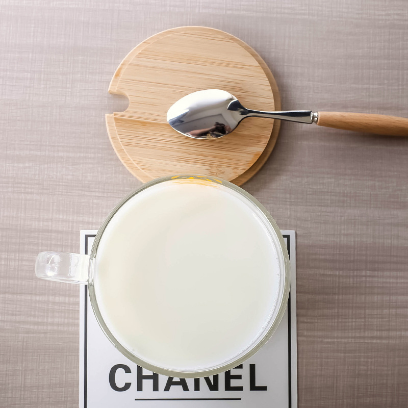 Large-capacity transparent glass mugs, oat cups, Japanese covered spoons, breakfast cups, milk and cereal bowls, for household use Application Scenario
