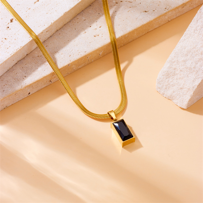 Korean style, simple and versatile black rhinestone inlaid square pendant, blade chain, stainless steel gold-plated necklace details Picture