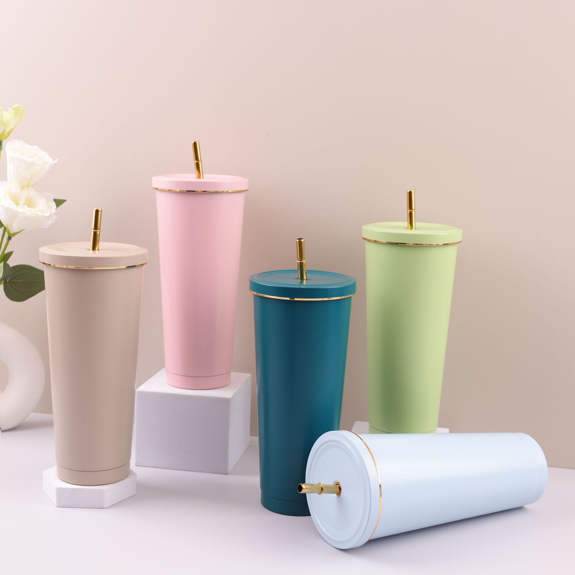 Cross-border exclusive 304 stainless steel straw coffee cups, double-layer insulated cups, portable outdoor car vacuum insulated cups full figure