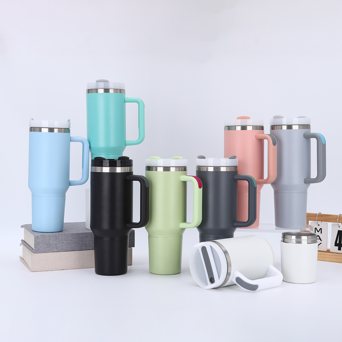 304 stainless steel insulated cup, outdoor portable large-capacity sports ice cup with handle and straw, double-section car cup details Picture