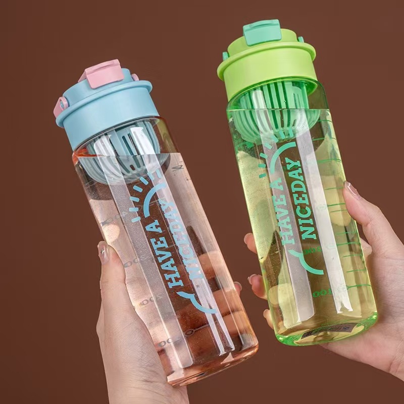 Plastic water cup with high appearance level, portable and easy to use for summer men and women with tea strainer, simple and anti-drop plastic cup for students full figure