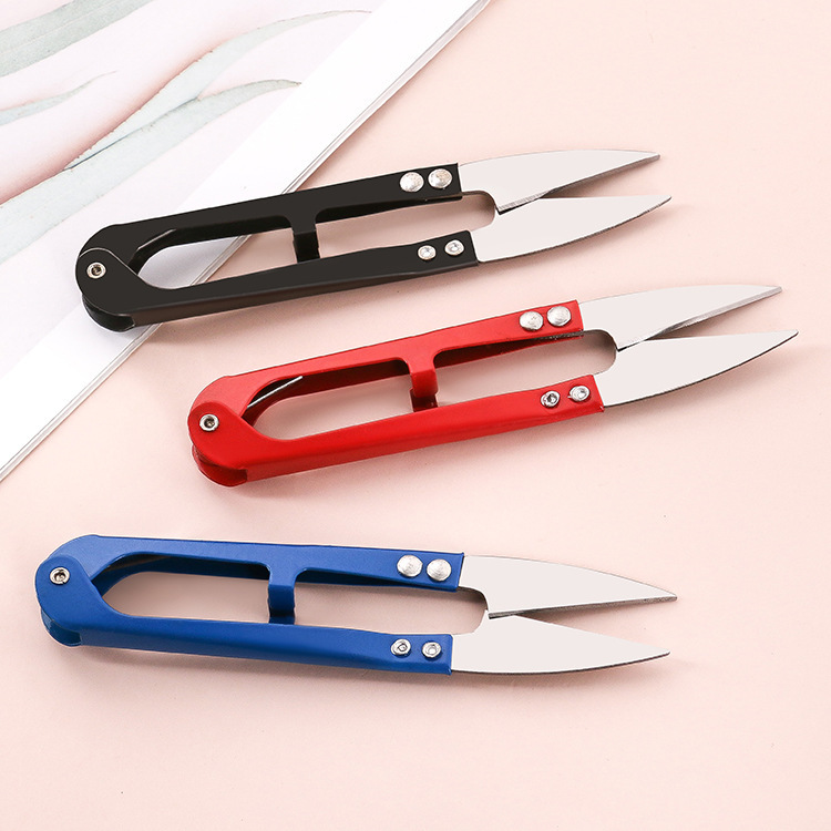 Household daily U-shaped spring yarn scissors, large cross-stitch clothing thread end cutting and sewing scissors, colorful ironwork small scissors details Picture