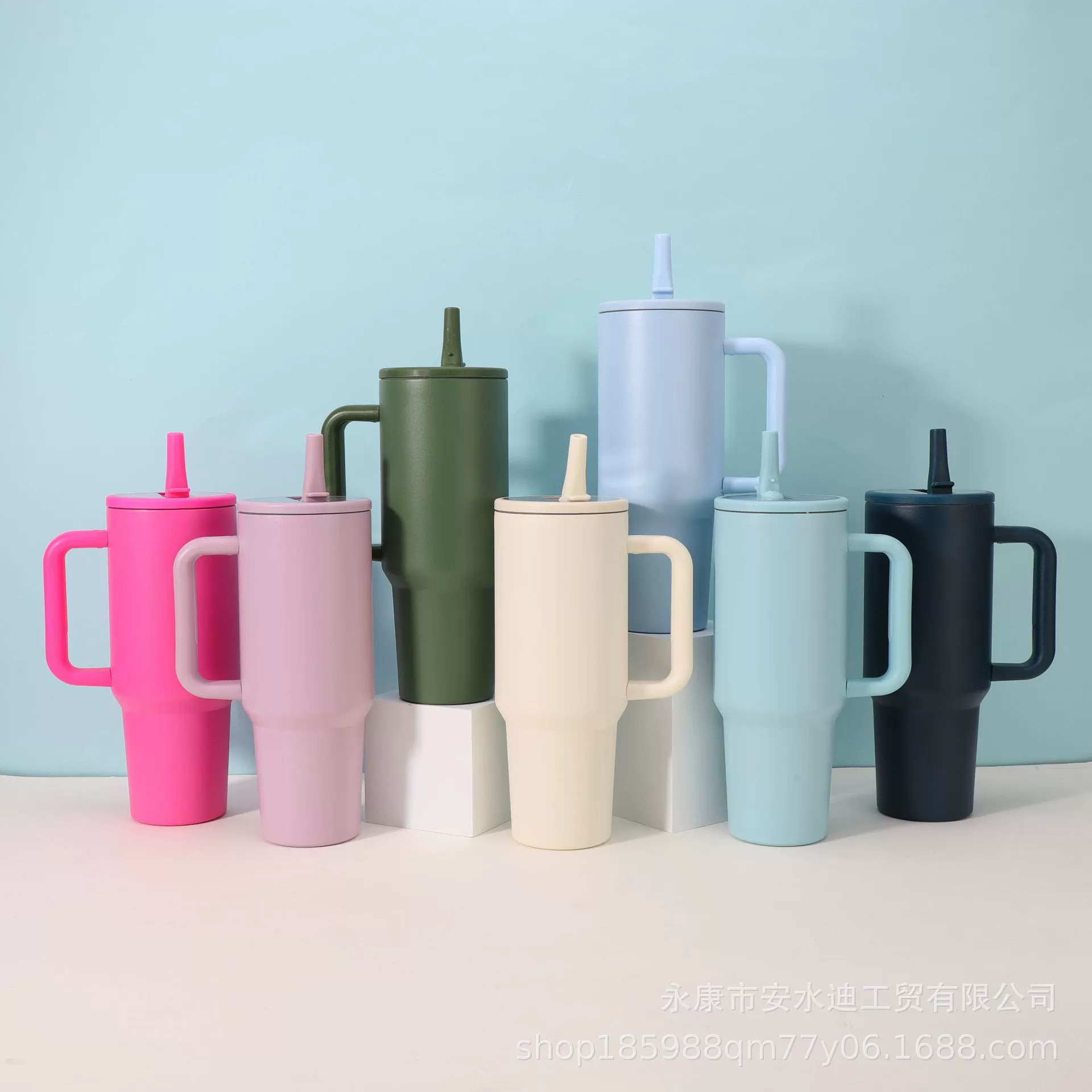 Stainless steel insulated cup, large-capacity anti-drop straw cup, portable 40oz ice cup for both men and women at home full figure
