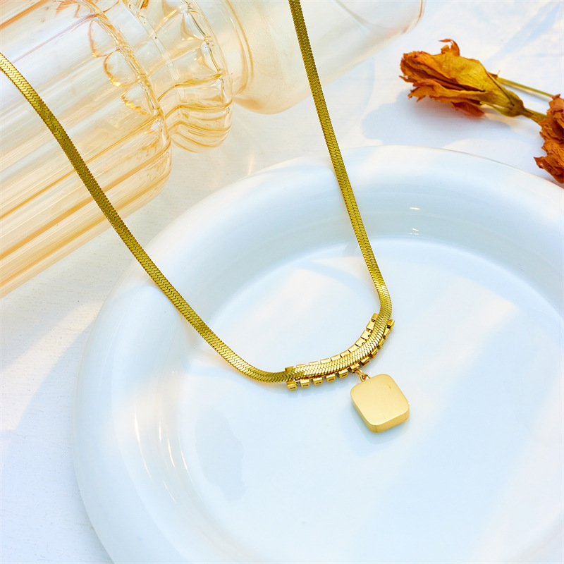 European and American fashion retro high-end cold style diamond-encrusted snake bone chain square green diamond pendant titanium steel jewelry necklace details Picture