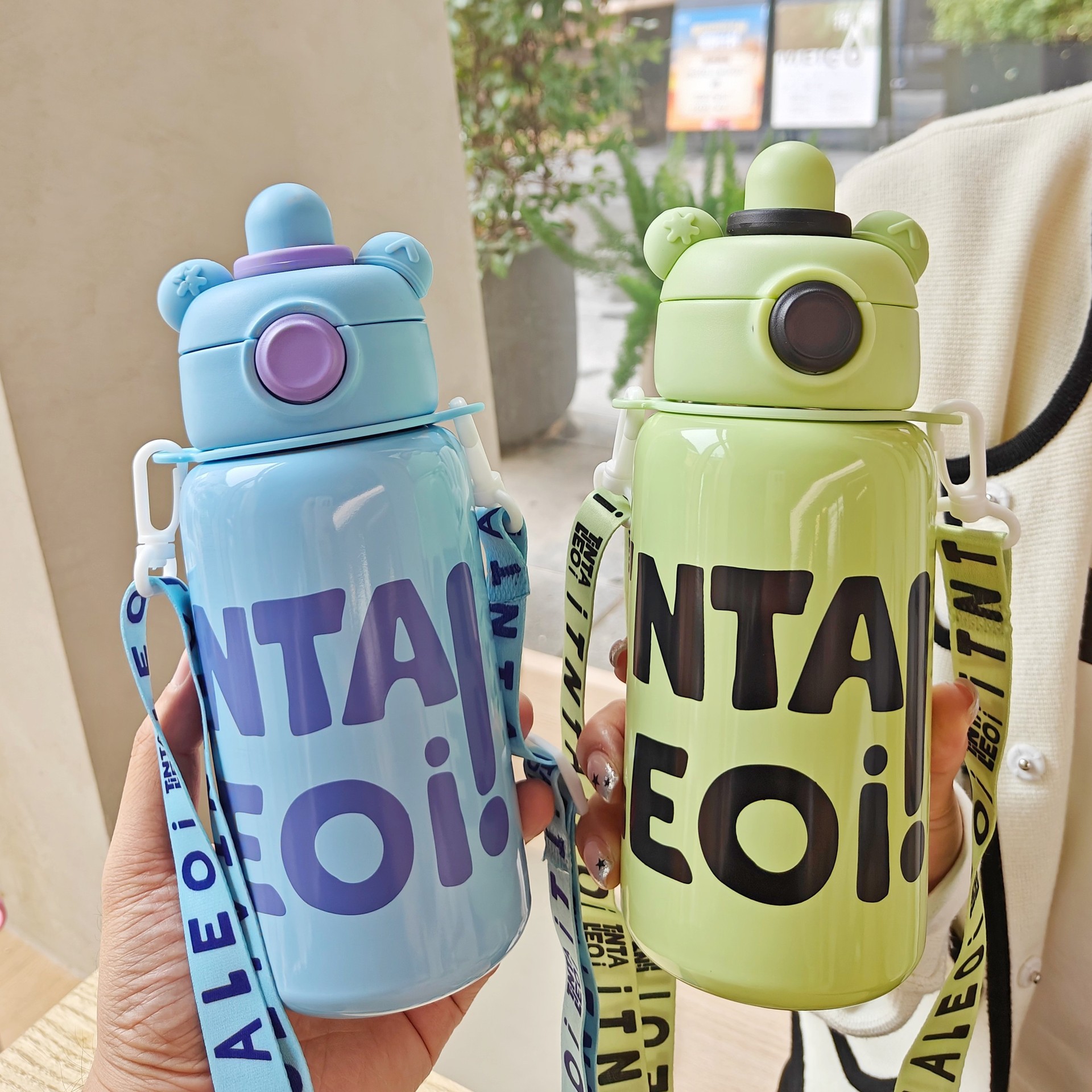 Children's insulated cups, high appearance level 316 stainless steel water cups for boys and girls, crossbody dopamine cup, double-drinking straw cup Specification drawing