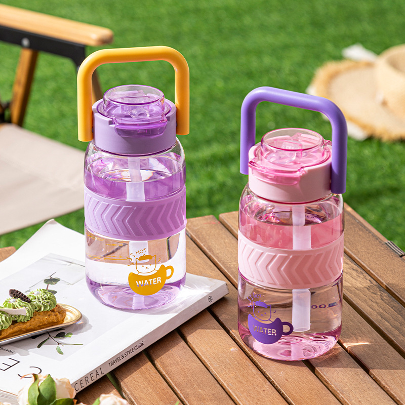 Summer cartoon children's sports water bottles, outdoor large-capacity plastic cups, outdoor portable car space cups wholesale Specification drawing