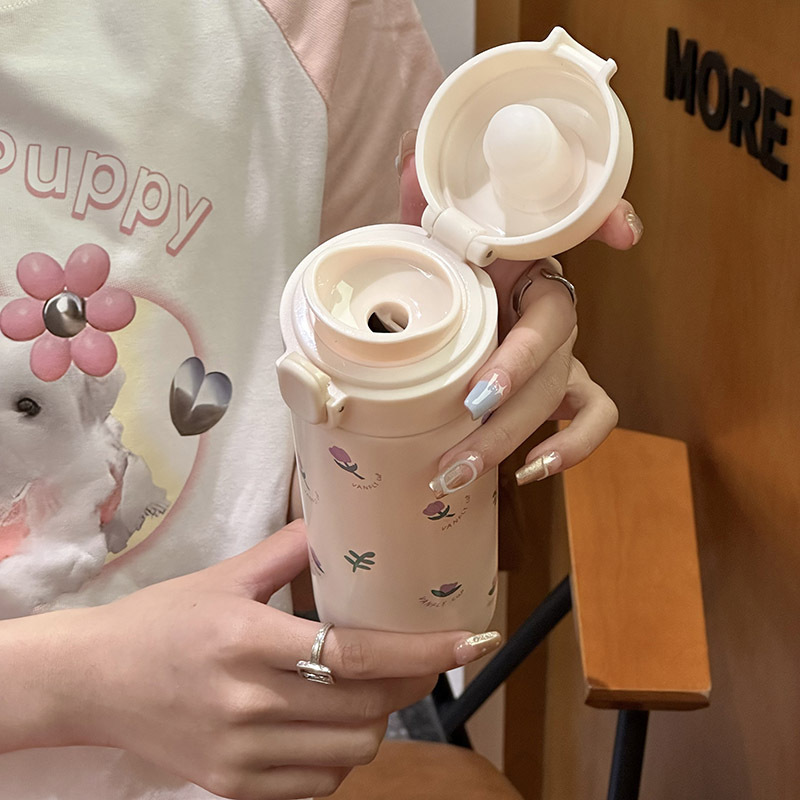 Ins-style cute tulip water cup, fresh and simple Korean style, girlish student insulated cup, portable Application Scenario