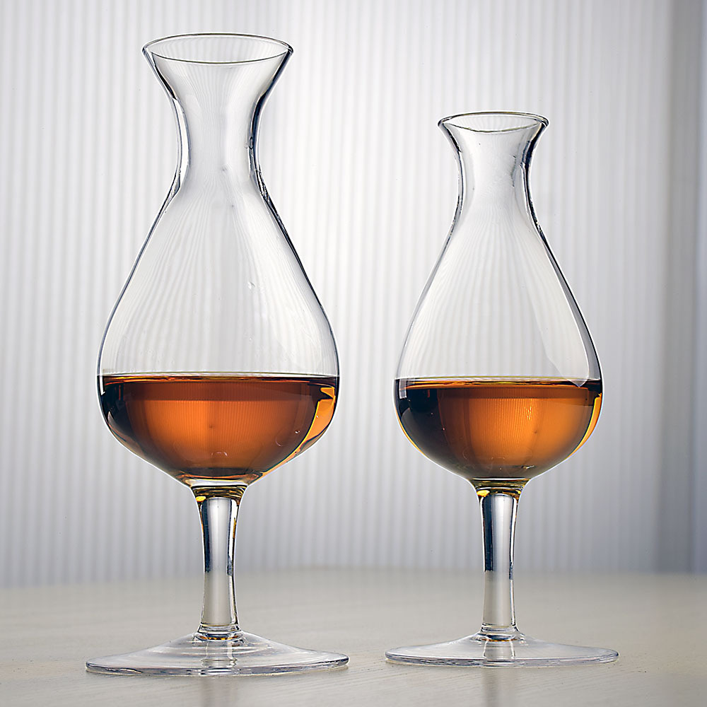 High-footed liquor dispenser, wine pot, wine pouring vessel, tulip crystal glass, high-footed wine glass details Picture
