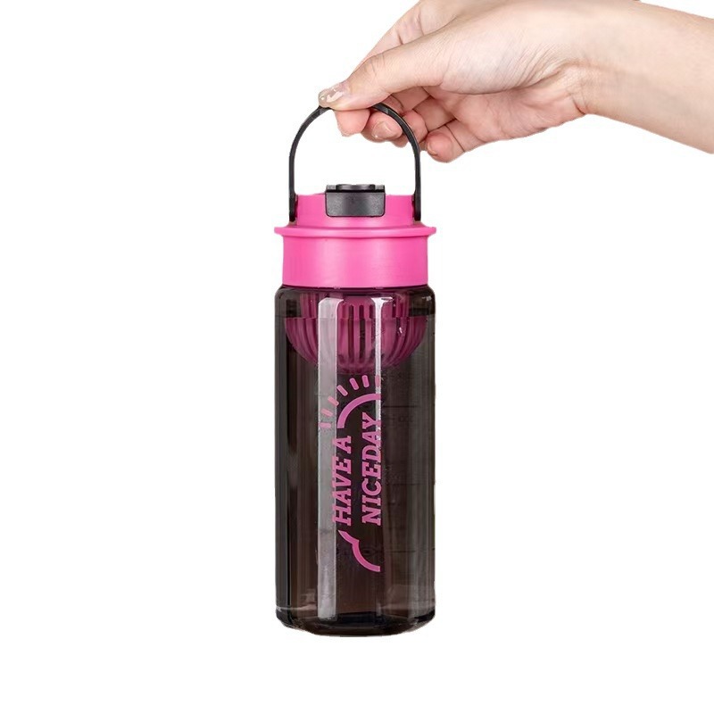 Plastic water cup with high appearance level, portable and easy to use for summer men and women with tea strainer, simple and anti-drop plastic cup for students Item Picture