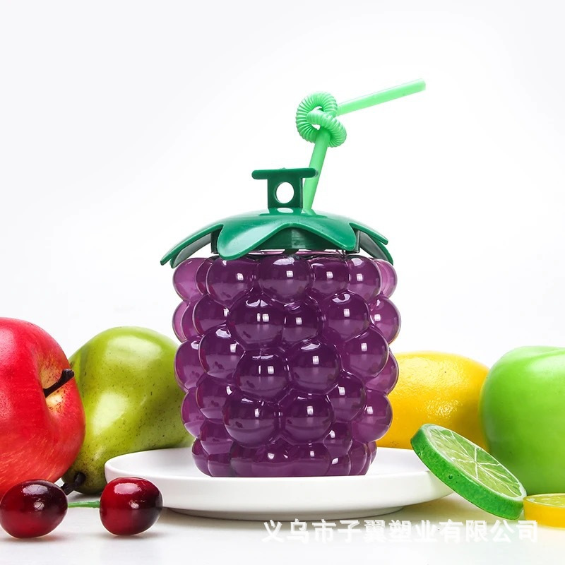 Factory direct sales and wholesale of new PET plastic straw cups, popular milk tea cups, and strawberry and grape fruit-shaped cups full figure