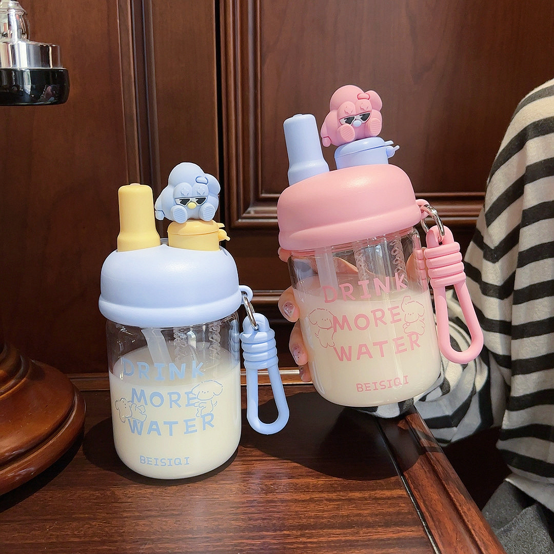 Creative double-drinking glass cups, cartoon figurines, tea brewing cups, portable high-temperature resistant, popular online bestseller, student straw cups Specification drawing