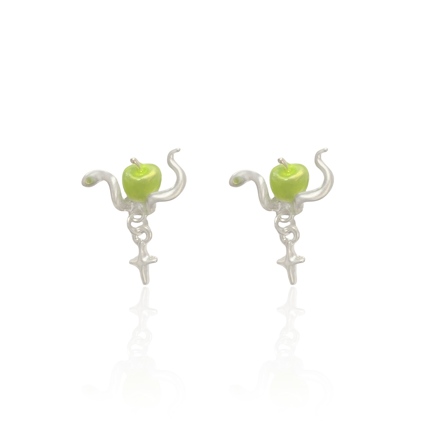 New green apple, little snake, four-pointed star earrings, silver needles for women, sweet, cool and exquisite, zodiac year of the Snake, zodiac year earrings Item Picture