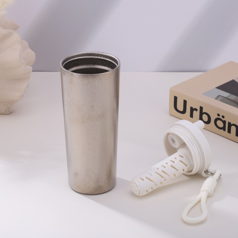 Straws insulated cup, high school girls' appearance level, pure titanium inner liner coffee cup, large-capacity straws cup, titanium cup for students to go to school, portable Application Scenario