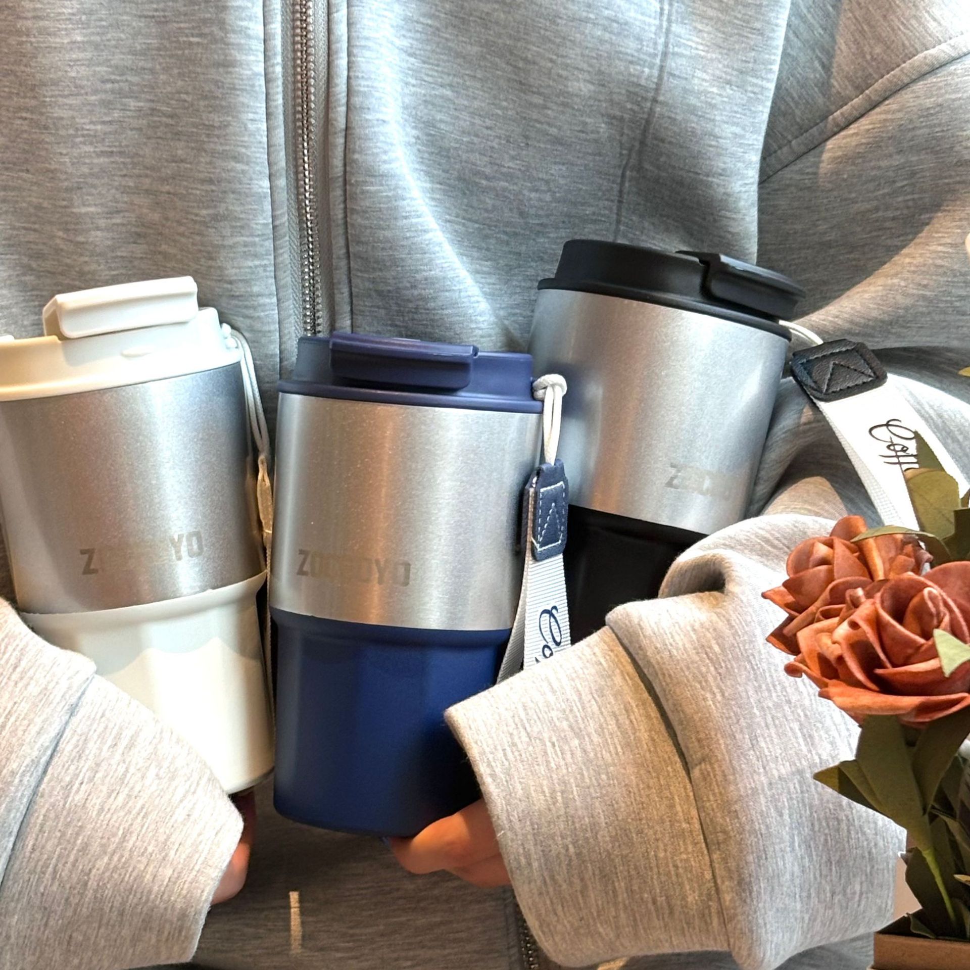 ZOCBOYO Cross-border temperature-displayed coffee cup, stainless steel smart digital display insulated cup, portable water cup with handle details Picture
