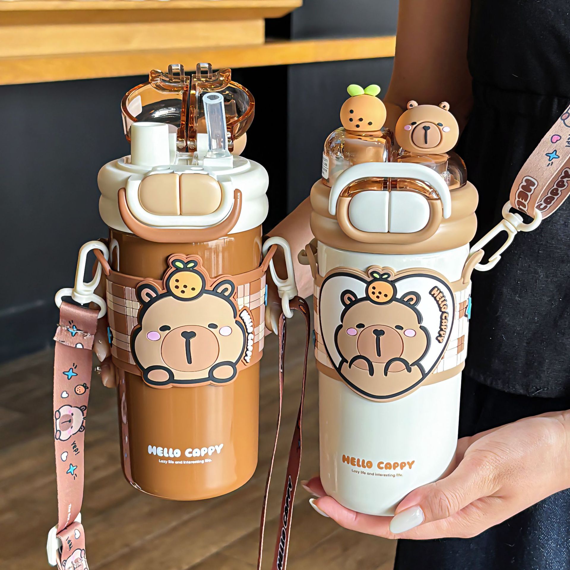 Gao Yan Kapibala cartoon double-drinking thermos cup, adjustable cup, convenient to carry, rope lock design water cup full figure