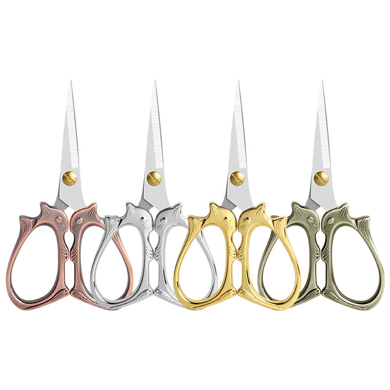 Squirrel antique scissors, cross-stitch small scissors, retro embroidery scissors, tea industry scissors, stainless steel pointed European scissors Item Picture