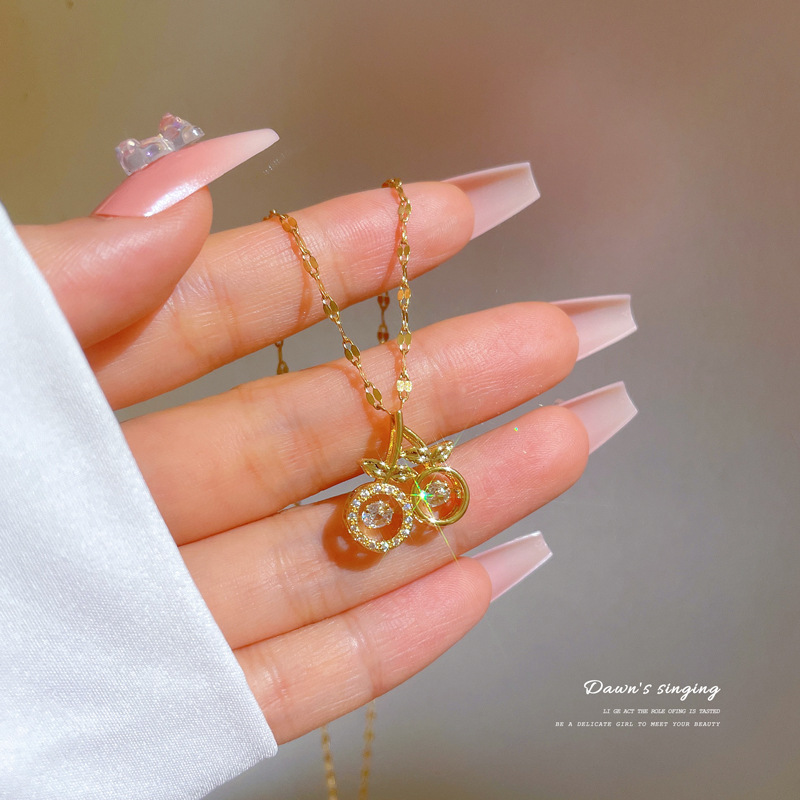 【 Titanium Steel 】 Micro-inlaid light Luxury dynamic cherry Exquisite micro-inlaid necklace, women's fashion trend collarbone chain manufacturer full figure