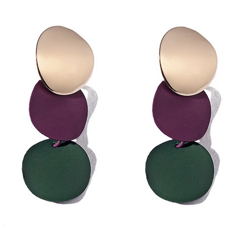 Korean retro, fashionable and unique alloy round plate matte splicing color-blocking stud earrings and earrings that can slim the face Item Picture