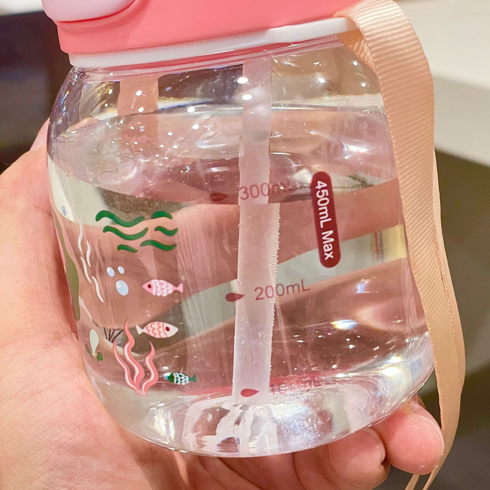 Children's straw cup, cute cartoon baby, kindergarten scale small water cup, special plastic water bottle for primary school students to go to school Application Scenario