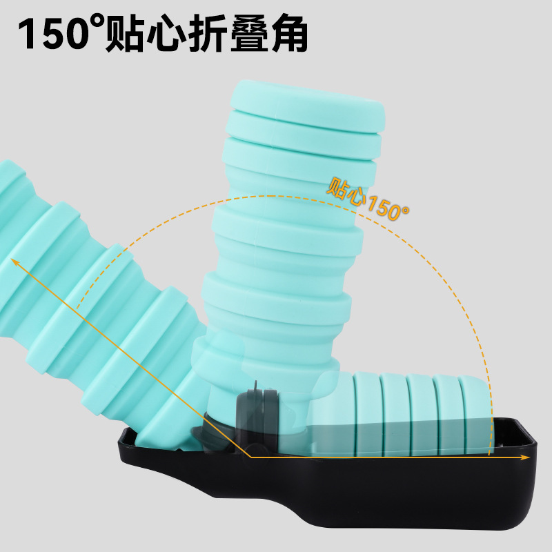 Outdoor products, dog water bottle, silicone foldable, portable pet water dispenser for walking dogs Application Scenario