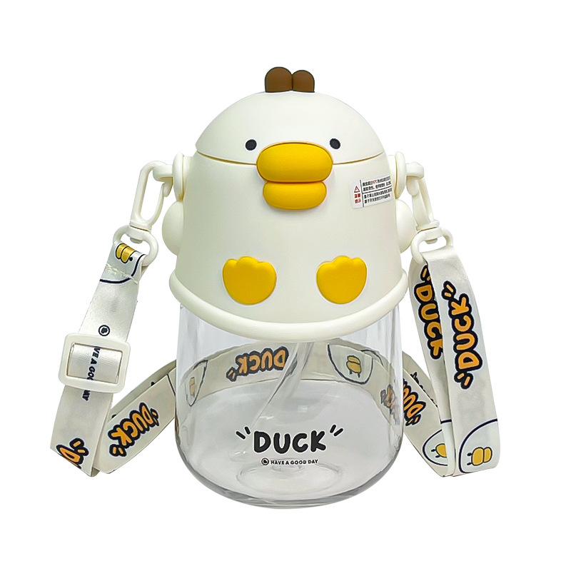 The new cute Dudu Duck plastic cup comes with a cup handle, a silicone spout, a carrying strap and a large-capacity plastic water cup Item Picture