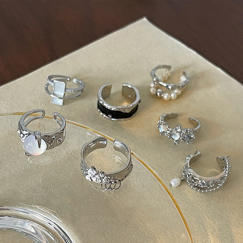 A super ethereal and exquisite zircon open ring for women, a French light luxury and individual index finger ring with a double-layer wide face, 2022 new style full figure
