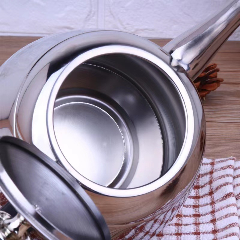 Thickened stainless steel kettle, induction cooker kettle, tea pot, household hot water kettle, boiling kettle, electric ceramic stove kettle Application Scenario