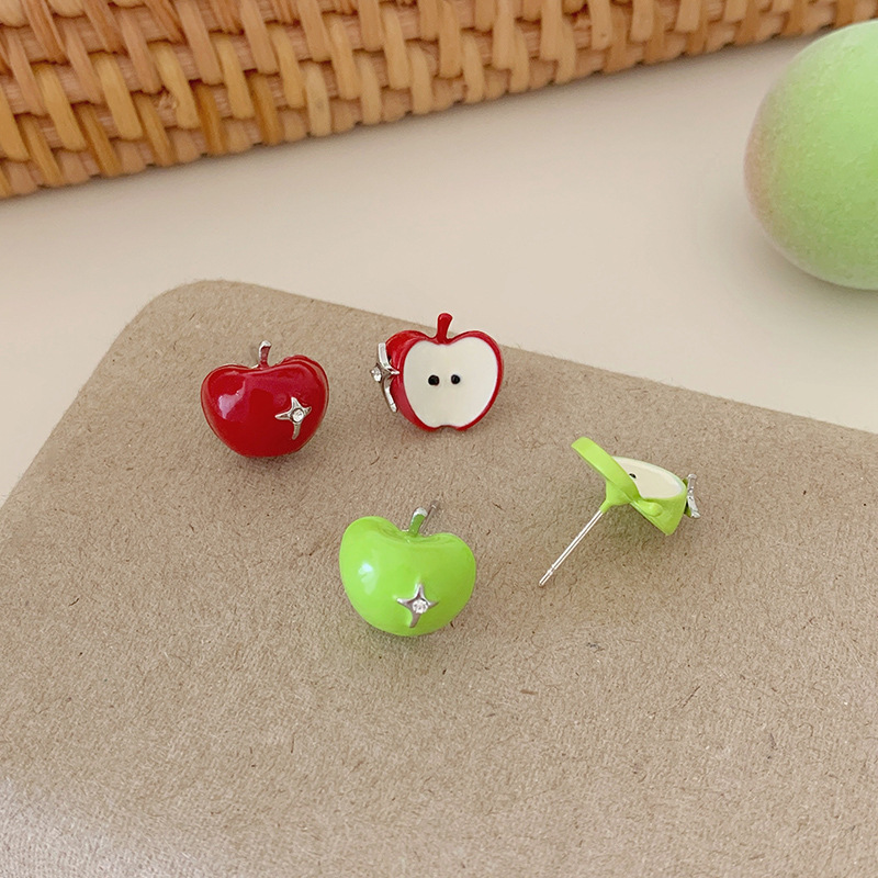 Summer's fresh and childlike charm: green apples, red apples, stud earrings, silver needles for girls, a girlish vibe, and cute, niche oil-dripping earrings Specification drawing