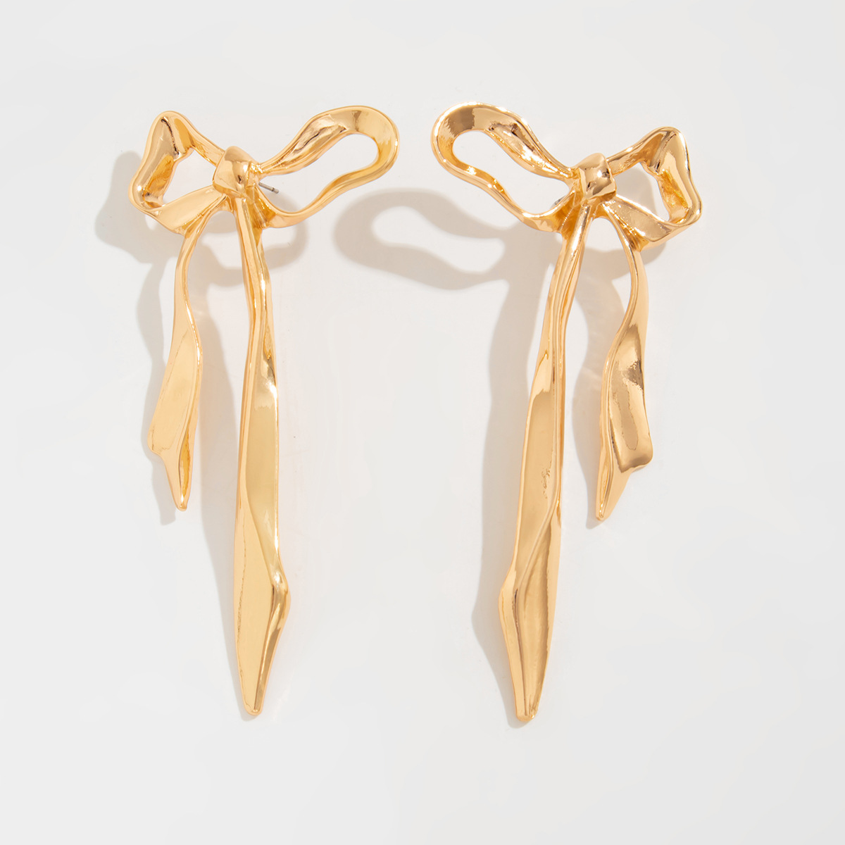 European and American cross-border accessories retro geometric exaggerated large stud Earrings Earrings irregular bow liquid earrings Item Picture