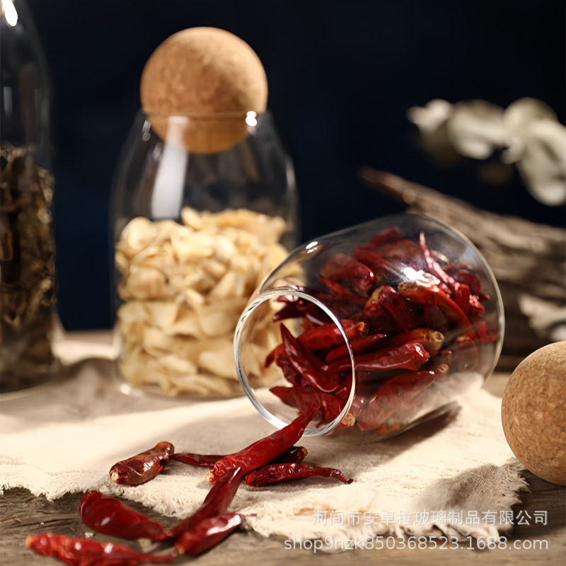 The manufacturer supplies food-grade transparent glass storage tanks with cork stoppers for coffee beans, snacks, and grains details Picture