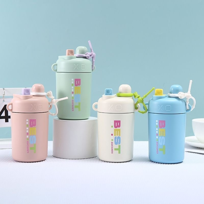 Double-drinking insulated cup, large-capacity with straw, portable for children, student water cup, girls' high school appearance level, 316 stainless steel cup Application Scenario