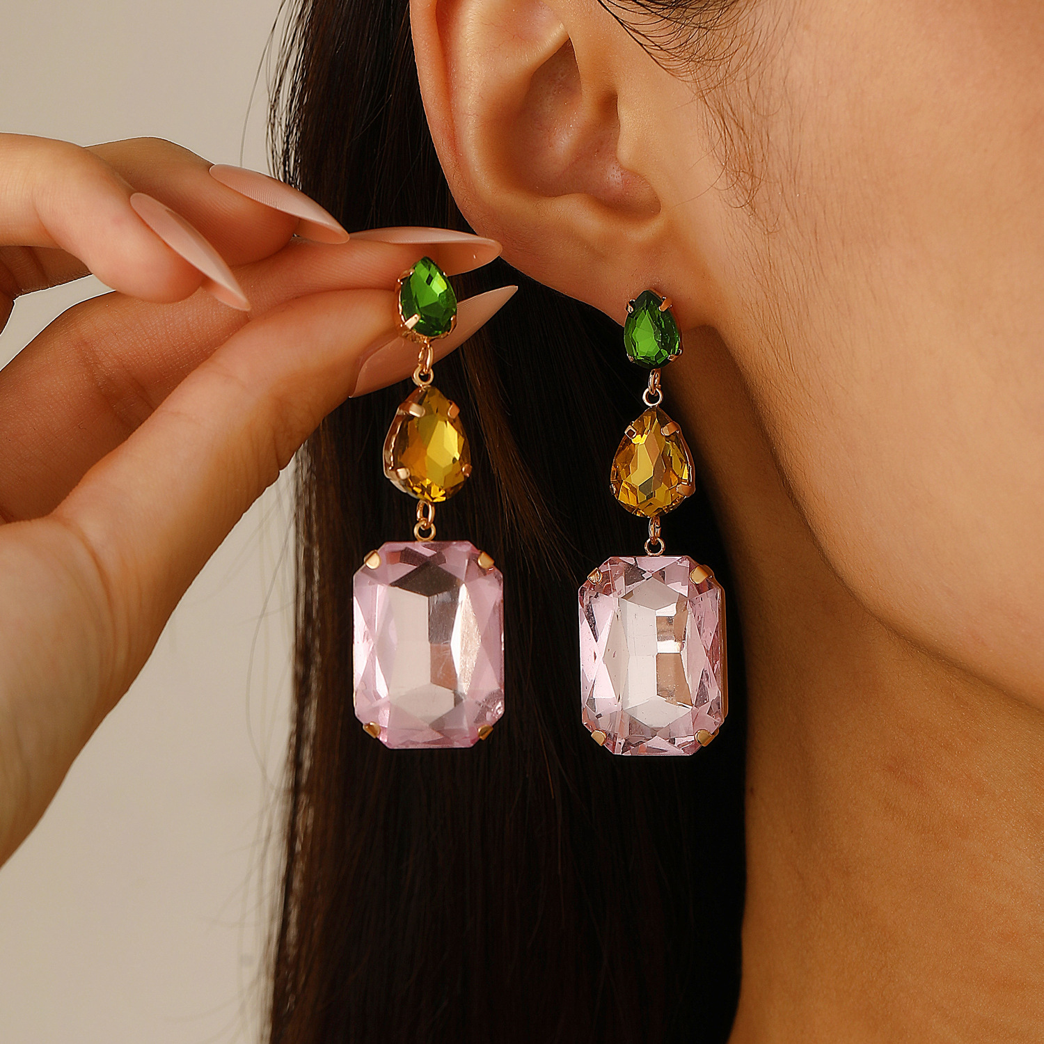 European and American fashionable color diamond water drop geometric large water diamond stud earrings, light luxury earrings, simple and trendy, versatile earrings and earrings for women full figure