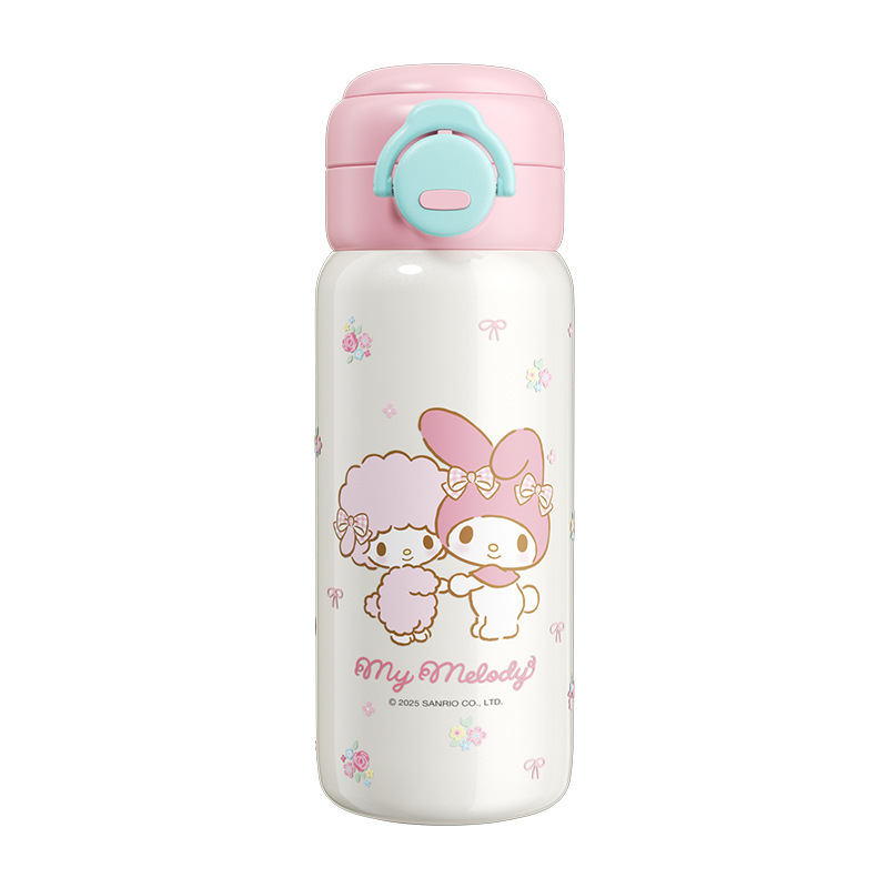 The cute Sanrio Family series student simple double-drinking insulated cup features a portable silk-screened design and a large capacity drinking cup Item Picture