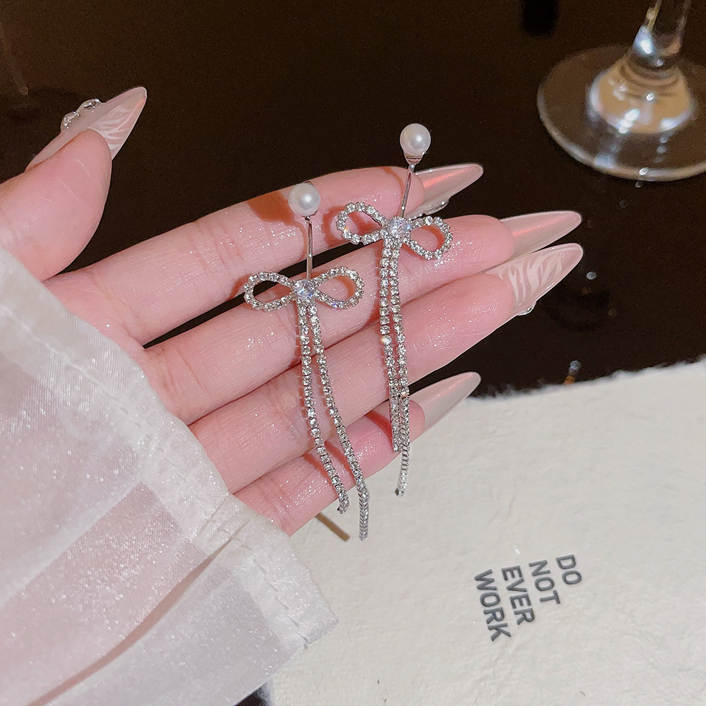 Versatile and exquisite bow tassel earrings for autumn and winter, exuding a high-end and fashionable charm. Sweet and cool style earrings and accessories for women Specification drawing