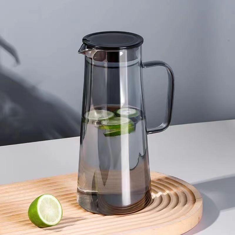 Light luxury high borosilicate glass water bottle set, high-end household tea sets, large-capacity new tea teapots and cups, gift wholesale Application Scenario