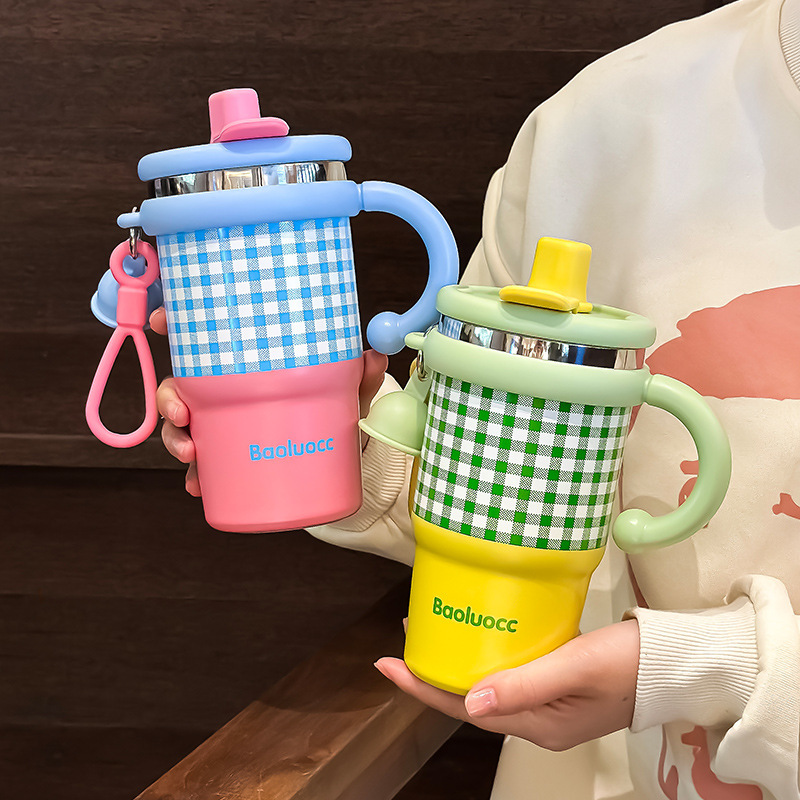 New coffee cup for girls, high appearance level, checkered InS-style straw cup, stainless steel portable handle, insulated cup gift full figure