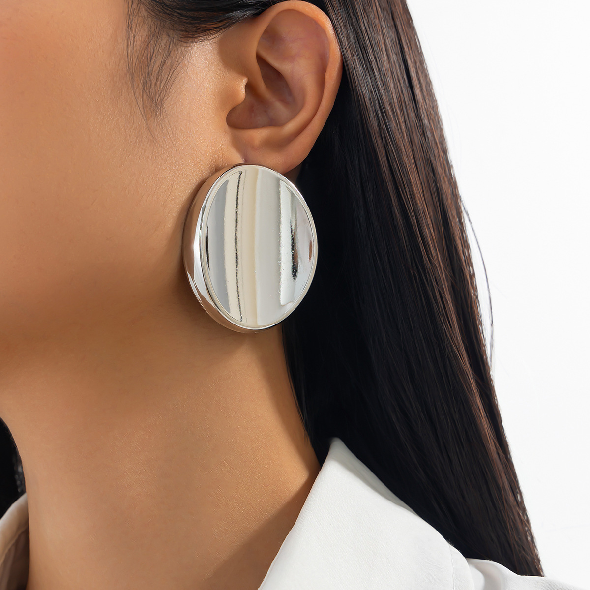 European and American cross-border accessories retro geometric exaggerated large stud Earrings Earrings irregular bow liquid earrings Specification drawing
