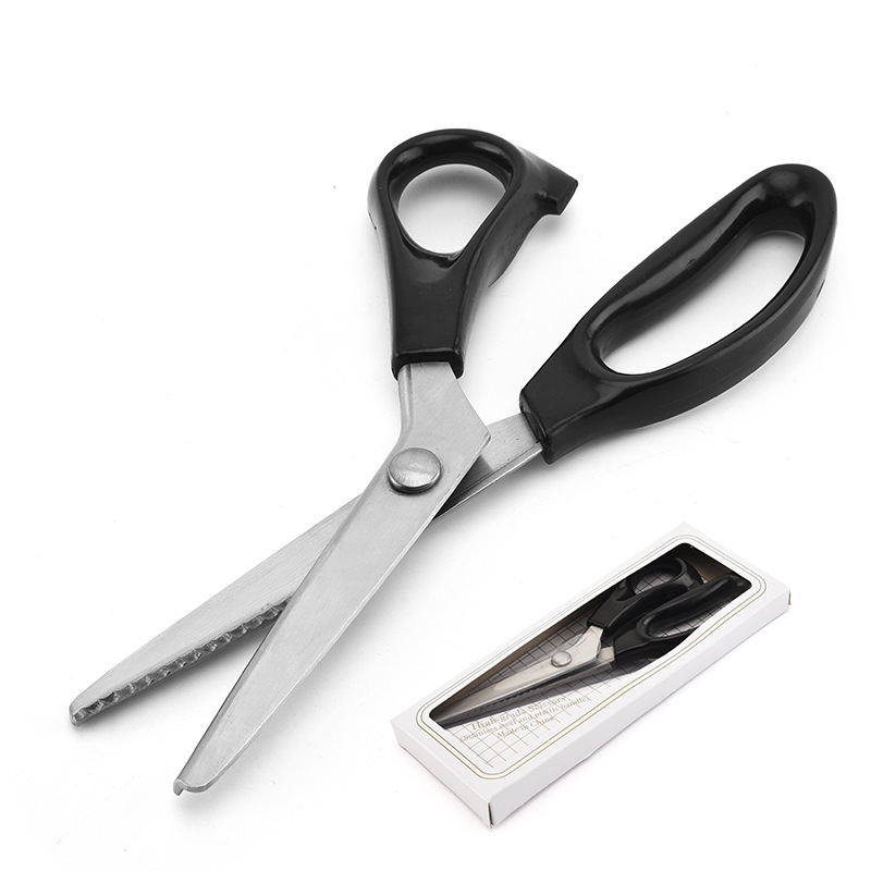 In stock: lace scissors, serrated hand scissors, dog tooth scissors, tooth fabric scissors, triangular wave arc fabric pattern scissors Item Picture