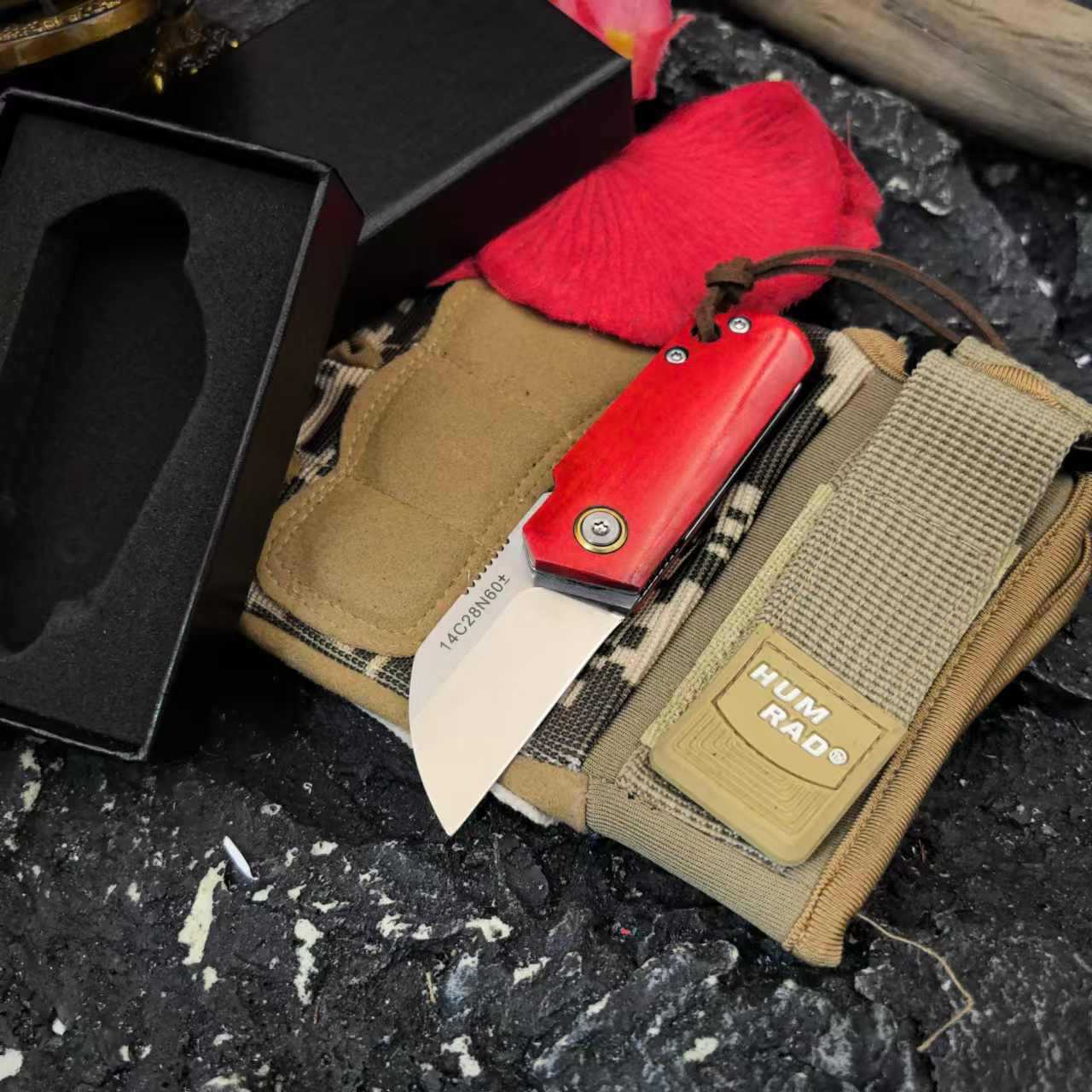 Sandvik Steel Cloud Bean Outdoor portable folding high-hardness keychain Mini sharp folding knife undefined
