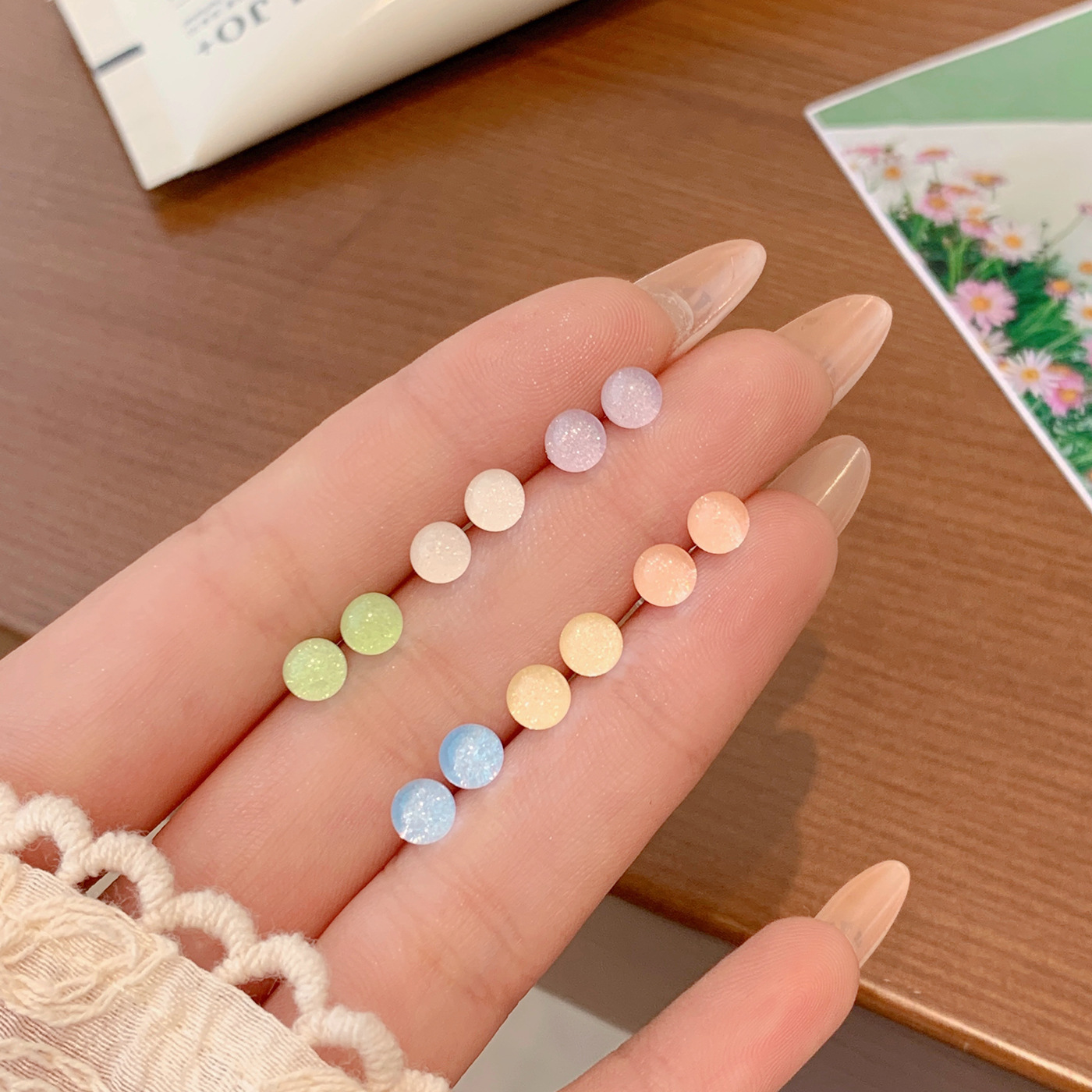 Best-selling, fresh and delicate geometric bean ear stud silver needle set, clear and transparent forest-themed heart-shaped butterfly student earrings Specification drawing
