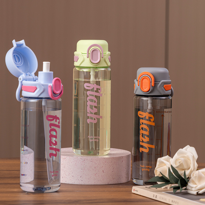 Changnuo simple student portable water bottles, straw cups, couple's casual cups, plastic water cups wholesale, children's sports cups Application Scenario