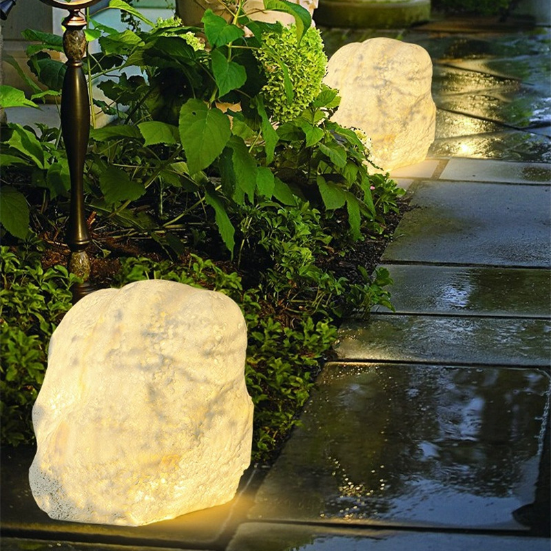 Solar-powered outdoor waterproof lawn lights, villa garden courtyard hotel park landscape lights, atmosphere LED stone lights Application Scenario